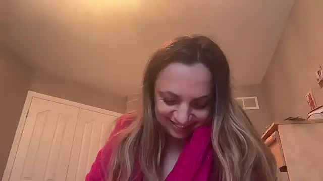 ShyFlameLive online show from 13, 5, 2026