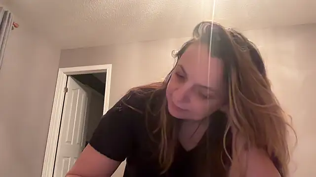 Snapshot of ShyFlameLive chatting on 5, 2, 2026 ShyFlameLive online show from 5, 2, 2026