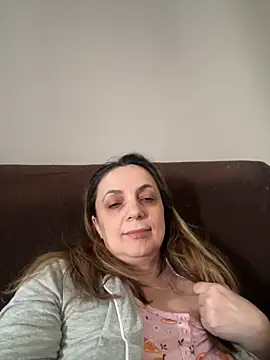 Snapshot of ShyFlameLive chatting on 2, 2, 2026 ShyFlameLive online show from 2, 2, 2026