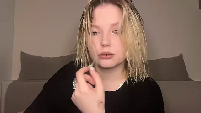 Ophelia Ritz online show from 20, 3, 2026