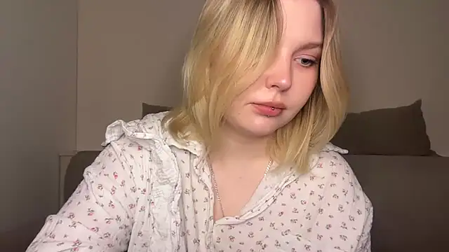 Ophelia Ritz online show from 31, 3, 2026