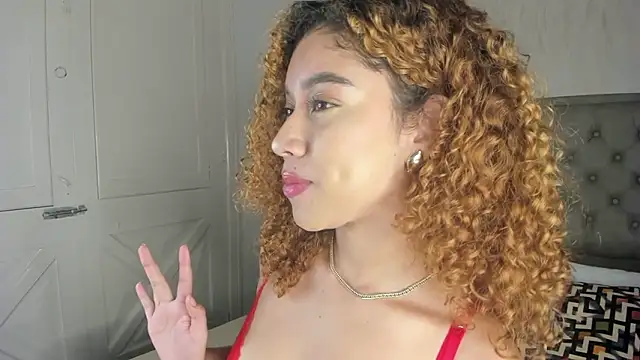 Sienna brunette online show from 24, 3, 2026