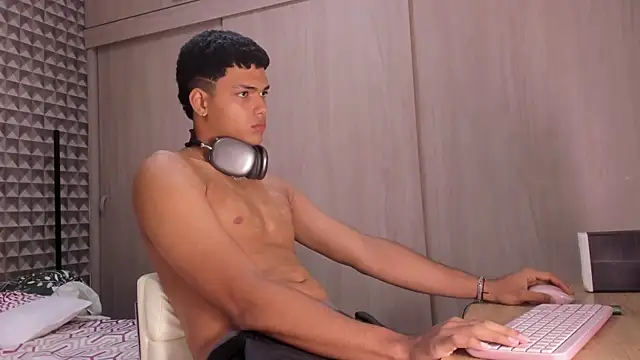 Keinner BigDick online show from 13, 3, 2026