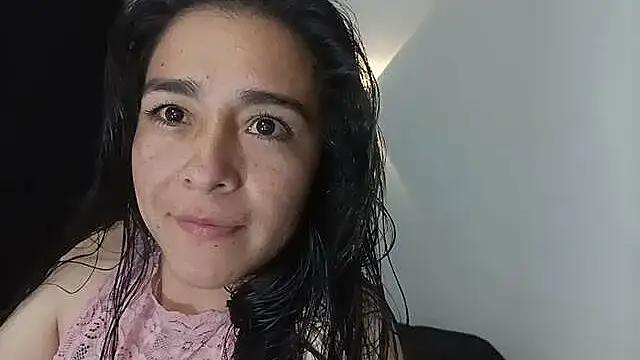 sensualstryp online show from 5, 4, 2026