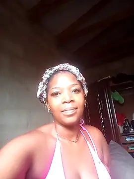 CurvyCutiexx3 online show from 6, 3, 2026