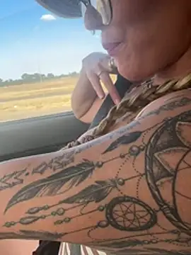 VANTABLACKXXX online show from 24, 2, 2026