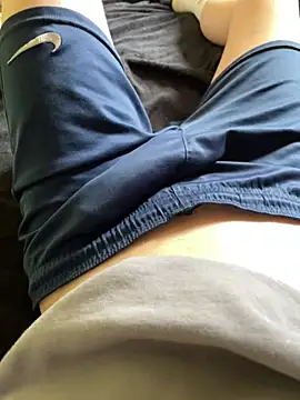 KananXL20 online show from 12, 4, 2026