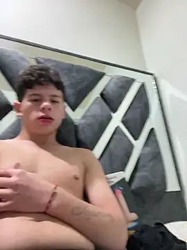 Snapshot of Andy12912 chatting on 14, 2, 2026 Andy12912 online show from 14, 2, 2026