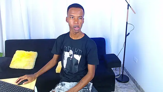 Snapshot of gusy_18 chatting on 24, 2, 2026 gusy 18 online show from 24, 2, 2026