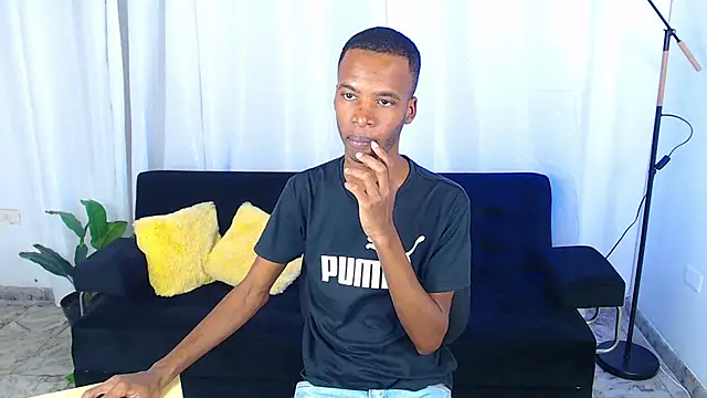 Snapshot of gusy_18 chatting on 6, 2, 2026 gusy 18 online show from 6, 2, 2026