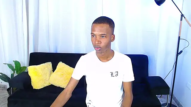 Snapshot of gusy_18 chatting on 5, 2, 2026 gusy 18 online show from 5, 2, 2026