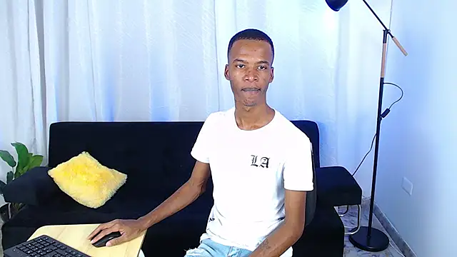 Snapshot of gusy_18 chatting on 12, 2, 2026 gusy 18 online show from 12, 2, 2026