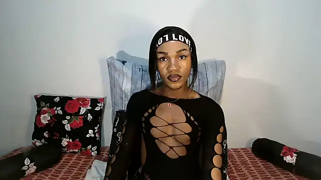 Riaanxxx online show from 15, 4, 2026