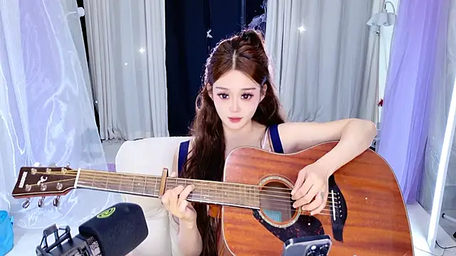 Dancer Lucky-Nini online show from 8, 3, 2026