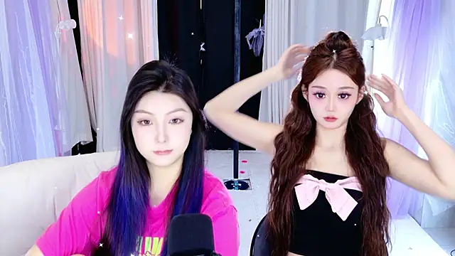 Dancer Lucky-Nini online show from 6, 3, 2026