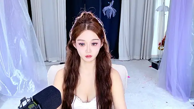 Dancer Lucky-Nini online show from 2, 3, 2026