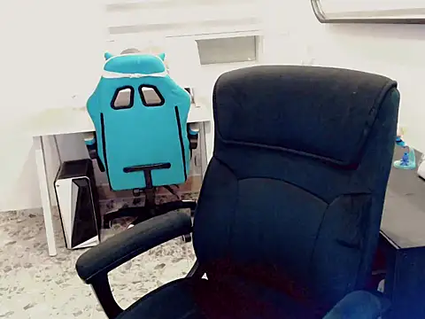 Snapshot of duvisex19 chatting on 10, 2, 2026 duvisex19 online show from 10, 2, 2026