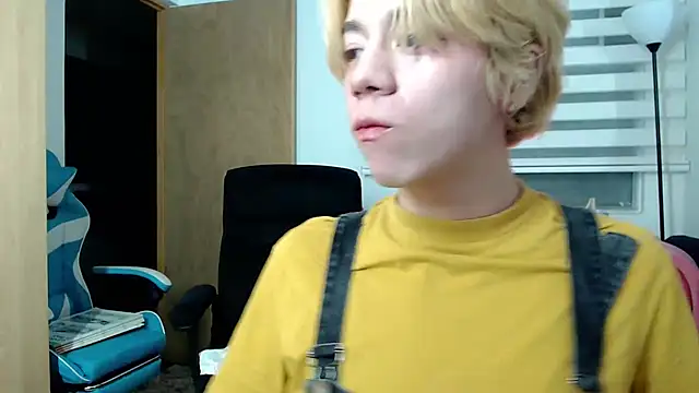 Snapshot of duvisex19 chatting on 9, 7, 2026 duvisex19 online show from 9, 7, 2026