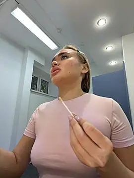 MonicaWestt online show from 5, 6, 2026