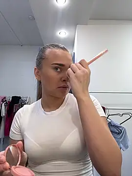 MonicaWestt online show from 13, 3, 2026