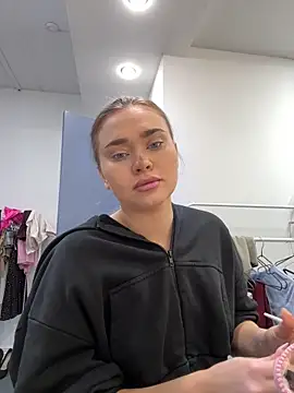 MonicaWestt online show from 3, 3, 2026