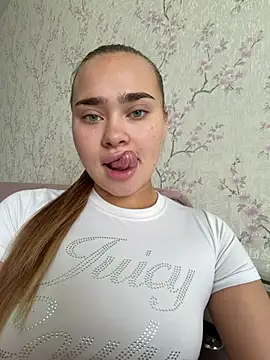 MonicaWestt online show from 14, 7, 2026