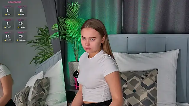 MonicaWestt online show from 23, 3, 2026