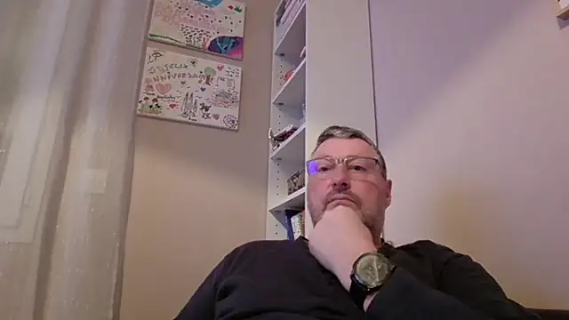 doudou310 online show from 31, 3, 2026