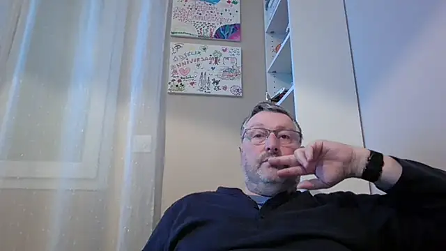 doudou310 online show from 17, 2, 2026