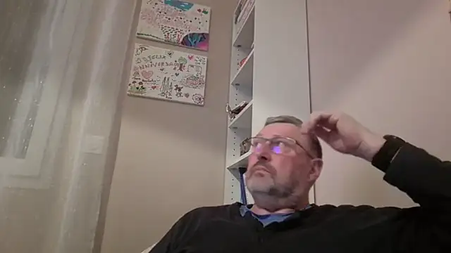 doudou310 online show from 13, 3, 2026