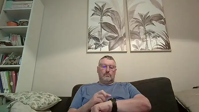 doudou310 online show from 15, 3, 2026