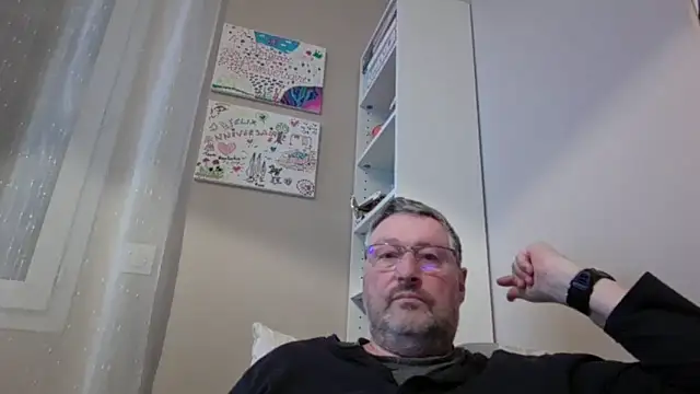 doudou310 online show from 22, 2, 2026