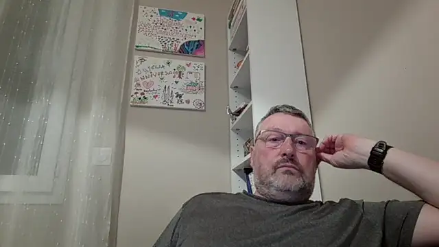 doudou310 online show from 8, 3, 2026