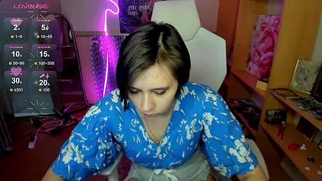 Scarlet Sirenn online show from 15, 2, 2026