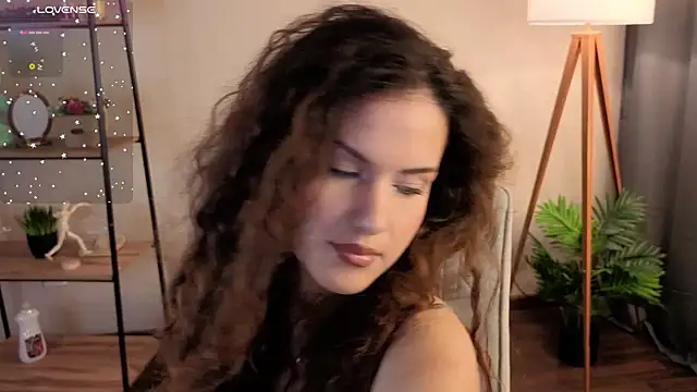Lili Torin online show from 11, 7, 2026