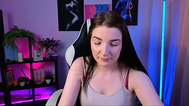 AliceChanel online show from 10, 4, 2026