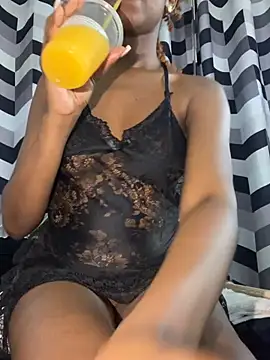 Snapshot of SluttyEll chatting on 6, 2, 2026 SluttyEll online show from 6, 2, 2026