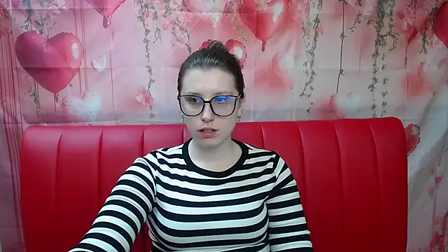 LilianaShine online show from 8, 5, 2026