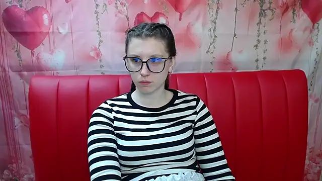 LilianaShine online show from 28, 4, 2026