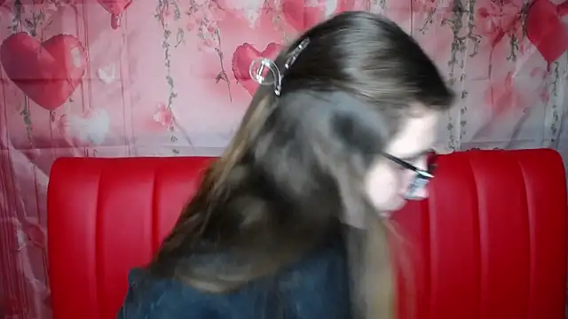 LilianaShine online show from 3, 3, 2026