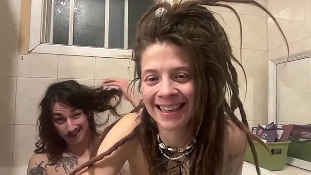 TheMoonNTheSun online show from 5, 2, 2026