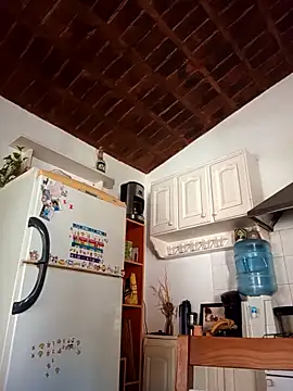 AmorSobra online show from 13, 2, 2026