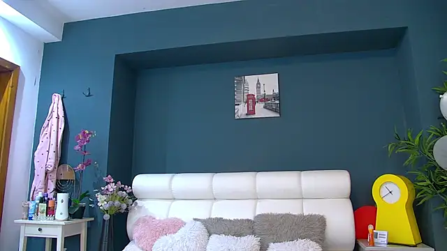 Angel-Kisss online show from 2, 4, 2026