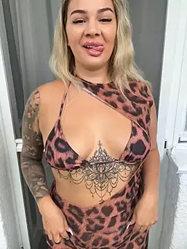 sexybatwomen33 online show from 14, 6, 2026