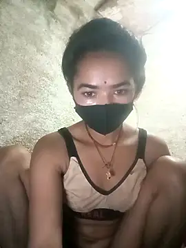 Snapshot of Sunali_Bendre chatting on 1, 3, 2026 Sunali Bendre online show from 1, 3, 2026