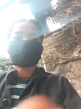 Snapshot of Sunali_Bendre chatting on 1, 2, 2026 Sunali Bendre online show from 1, 2, 2026