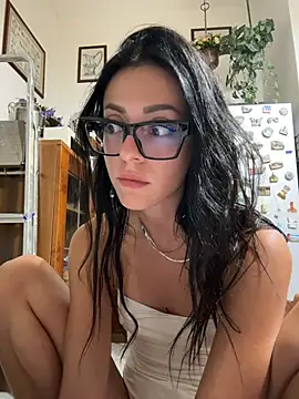 Snapshot of alibi_room chatting on 15, 7, 2026 alibi room online show from 15, 7, 2026