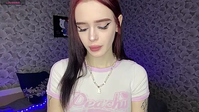 Snapshot of IeshaOsorio chatting on 10, 2, 2026 IeshaOsorio online show from 10, 2, 2026