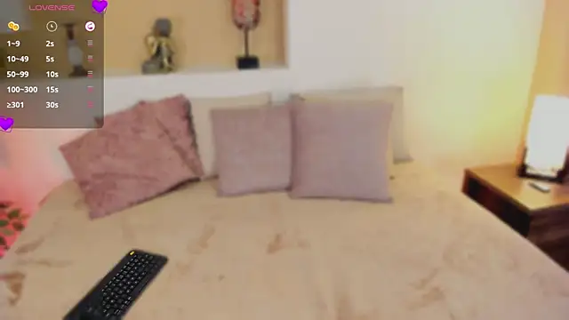 Snapshot of xiomara_cortes chatting on 6, 2, 2026 xiomara cortes online show from 6, 2, 2026