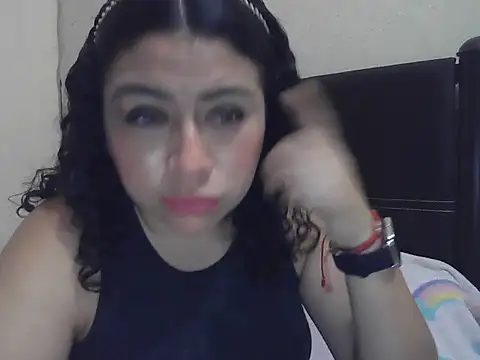 Snapshot of DalilahMx chatting on 9, 6, 2026 DalilahMx online show from 9, 6, 2026